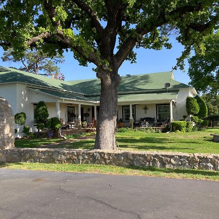アズレ The Old Liberty Schoolhouse Bed & Breakfast エクステリア 写真