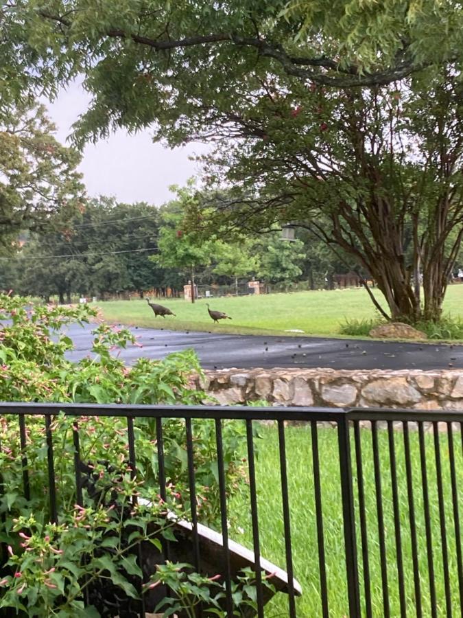 アズレ The Old Liberty Schoolhouse Bed & Breakfast エクステリア 写真