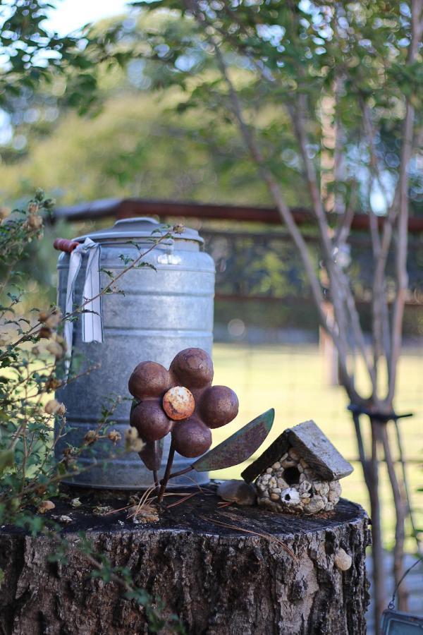 アズレ The Old Liberty Schoolhouse Bed & Breakfast エクステリア 写真
