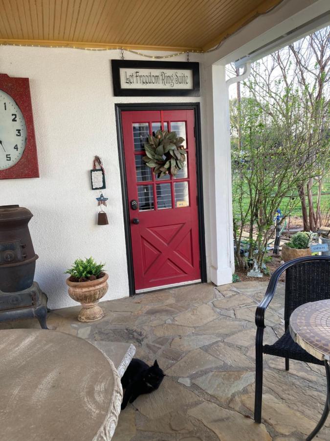 アズレ The Old Liberty Schoolhouse Bed & Breakfast エクステリア 写真