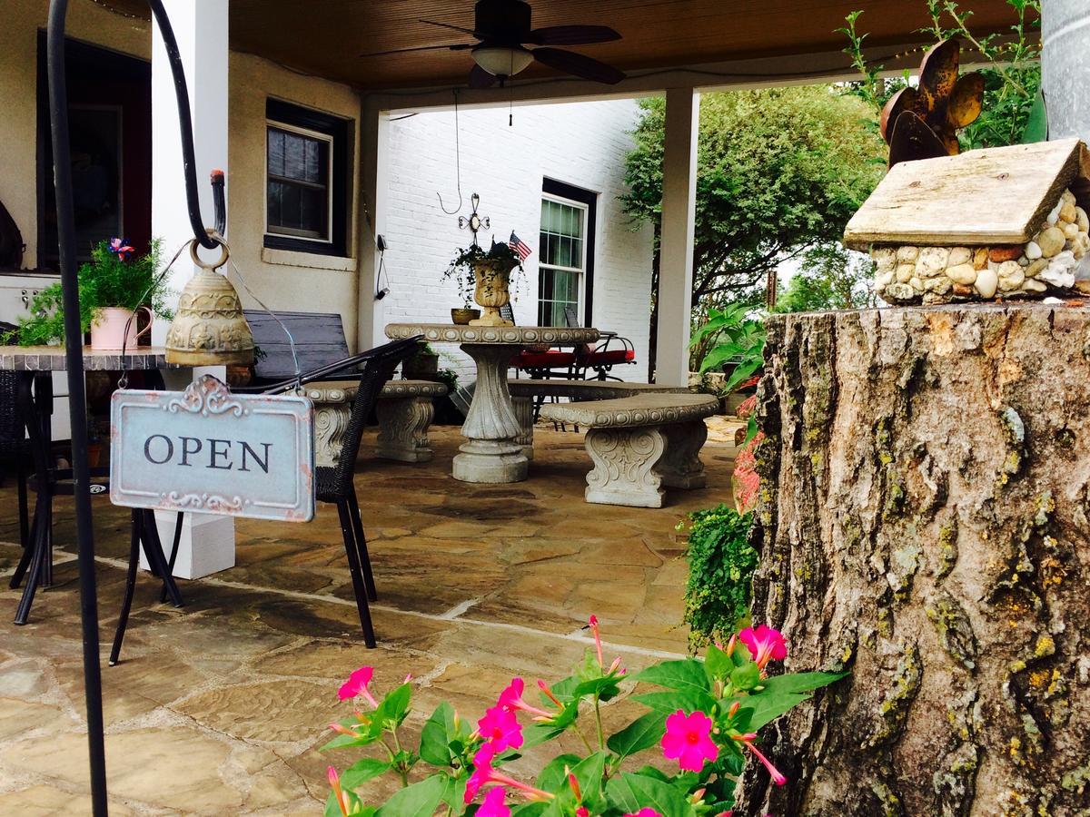 アズレ The Old Liberty Schoolhouse Bed & Breakfast エクステリア 写真
