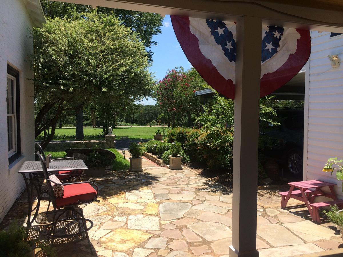 アズレ The Old Liberty Schoolhouse Bed & Breakfast エクステリア 写真