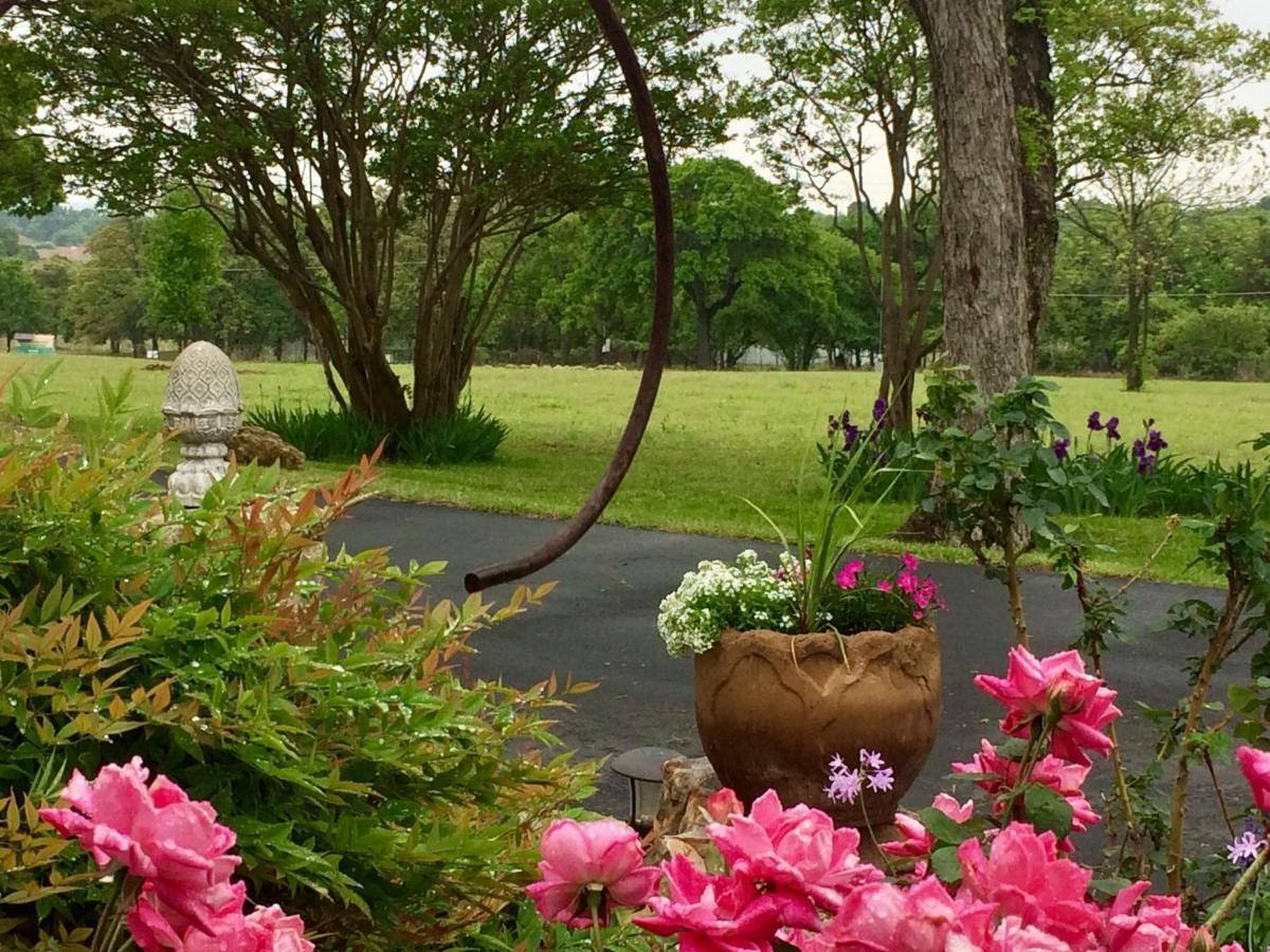 アズレ The Old Liberty Schoolhouse Bed & Breakfast エクステリア 写真