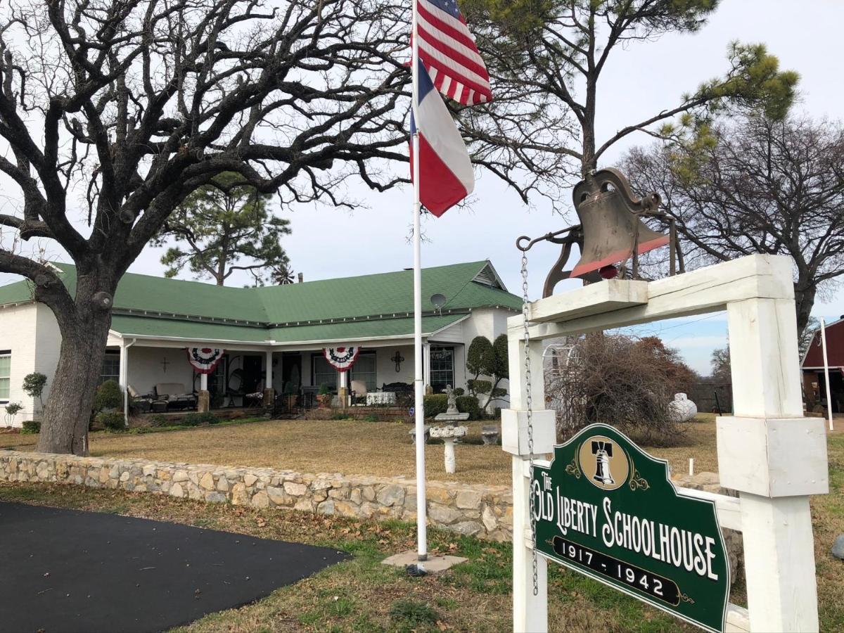 アズレ The Old Liberty Schoolhouse Bed & Breakfast エクステリア 写真